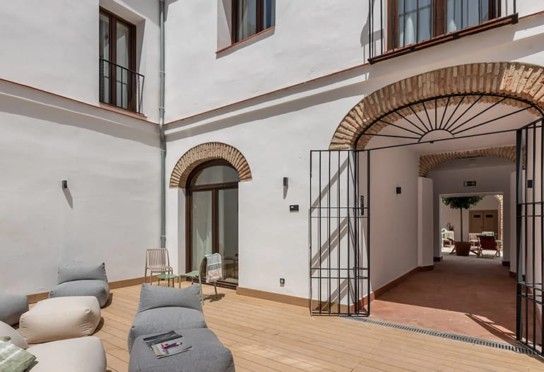 Graphenstone Santa Marta Hotel