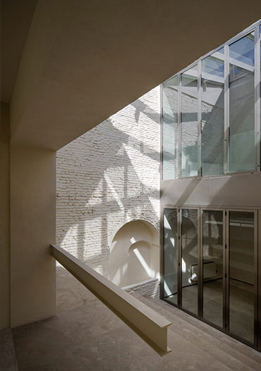 Bioconstrucción. Graphenstone restauración del centro cultural Ignacio Halcón