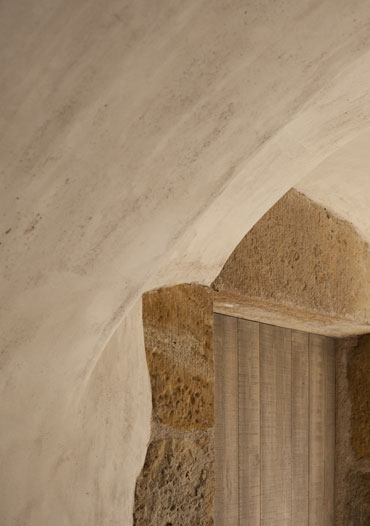 Graphenstone high decoration. Barcelona creative studio renovation.